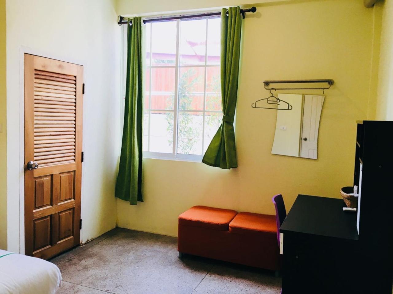Manyi Boutique House Hotel Chiang Mai Ngoại thất bức ảnh