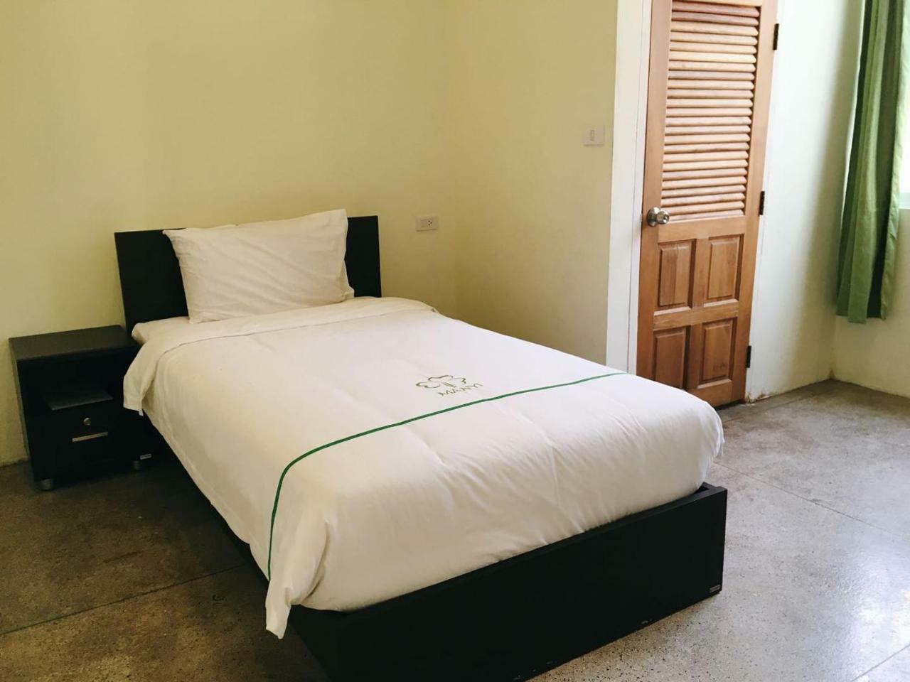 Manyi Boutique House Hotel Chiang Mai Ngoại thất bức ảnh