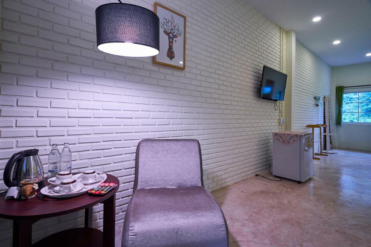 Manyi Boutique House Hotel Chiang Mai Ngoại thất bức ảnh